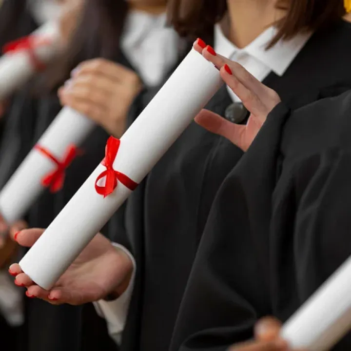 college scholarship in high school